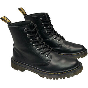 Dr Martens Boots Womens 8 Black Luana Leather AirWair Lace Up Gothic Grunge Docs